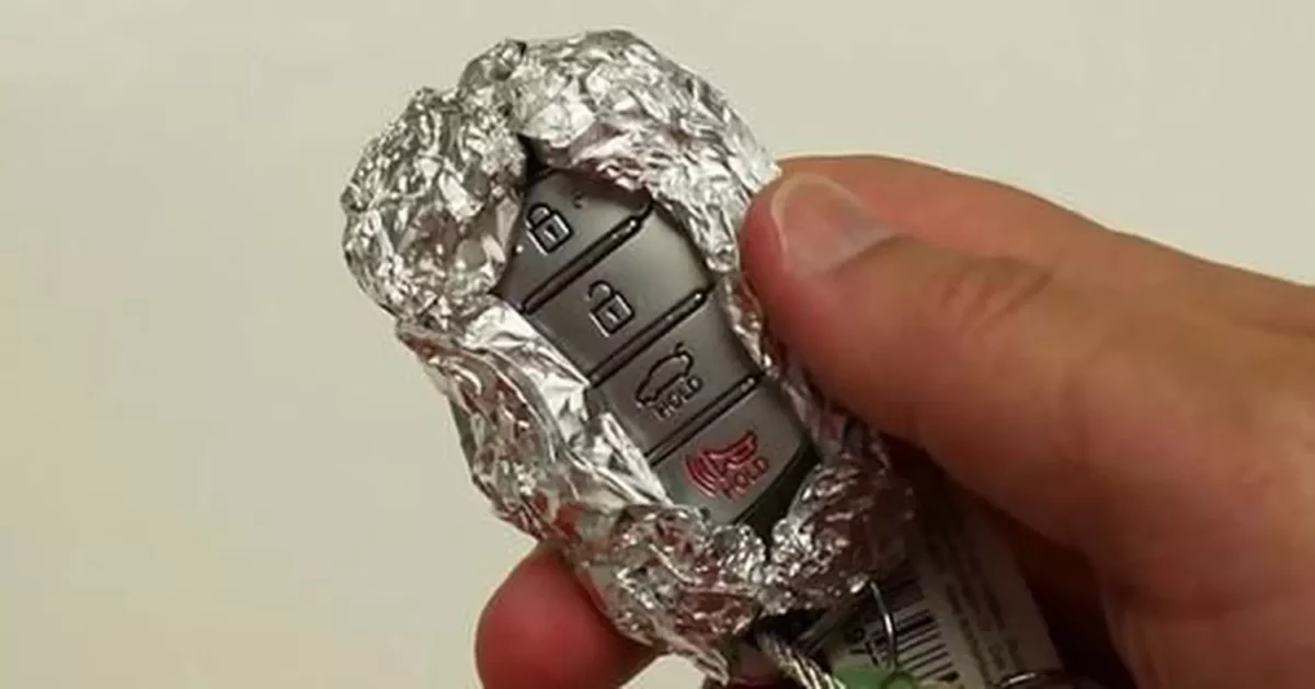 Powdercoat Car Key More and more drivers are wrapping their car keys in aluminum foil—and ...